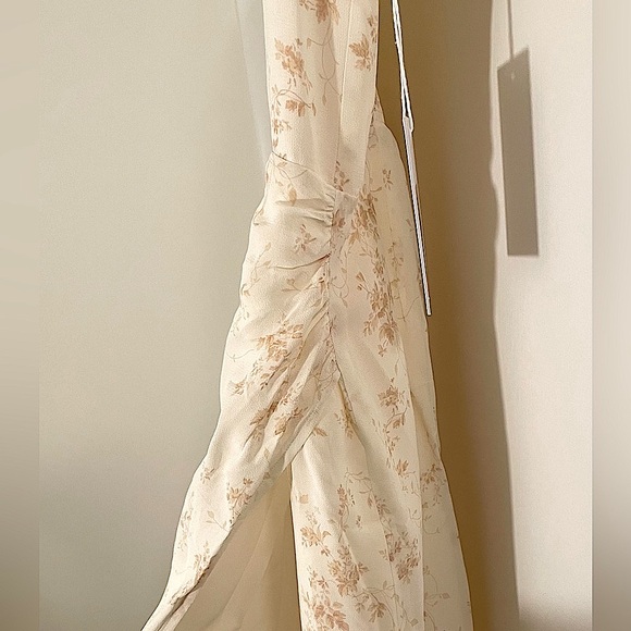 NWT Blush💕Ivory Reformation Kourtney Dress in RISO Stunning Print and Details - Picture 3 of 13